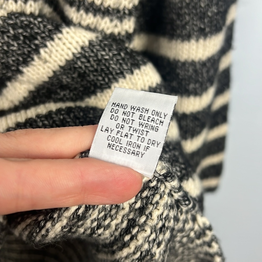 Habitat Clothes to Live in Large striped blocked sweater - Picture 4 of 8